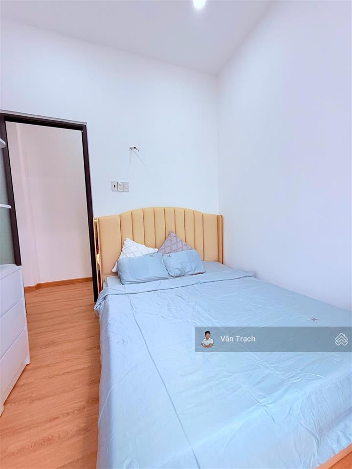Cho thuê nhà 4 phòng ngủ hẻm lê hồng phong phước hải nha trang hướng đông chỉ 7,9 triệu