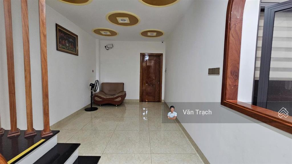 Cho thuê nhà hà quang 2 phước hải nha trang có thang máy 5 phòng ngủ vào ở ngay