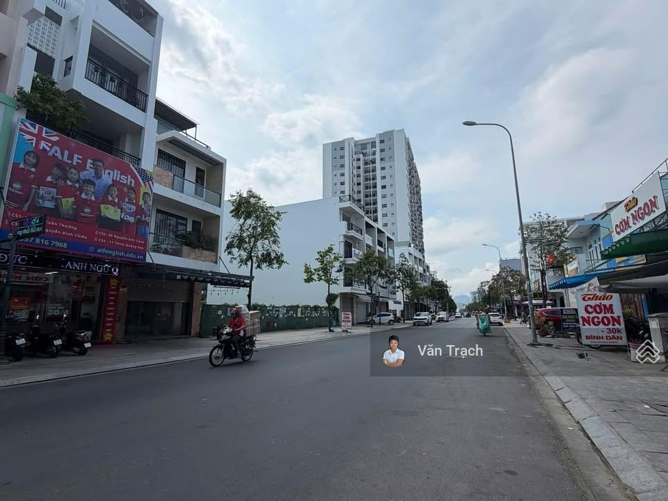 Cho thuê shophouse ct4 vcn phước hải nha trang  mặt tiền thích quảng đức ngang 8m, hướng đông bắc