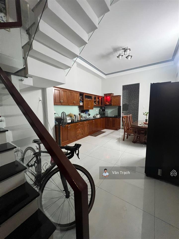 Bán nhà mặt tiền ngô gia tự tân lập nha trang phù hợp kinh doanh sổ riêng ngay bên chợ xóm mới