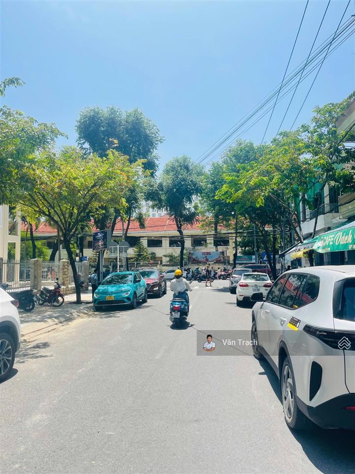 Bán nhà 2 tầng đường trần văn ơn lộc thọ nha trang sổ hồng riêng 113m ngang 4,35 giá 21,5 tỷ