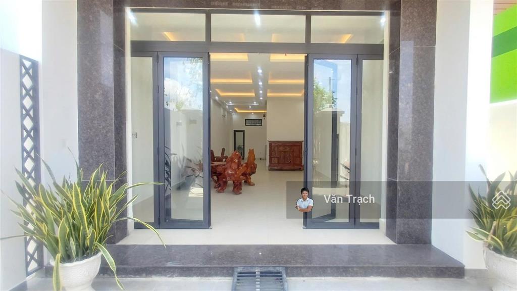 Cho thuê nhà mỹ gia gói 2 ngang 7,5m hướng đông nam full nội thất đẹp có thang máy