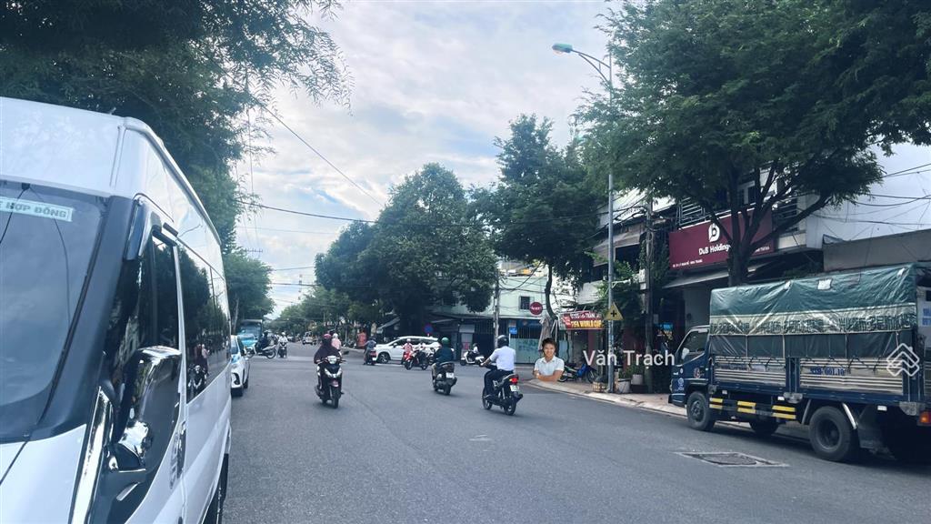 Bán nhà mặt tiền lý nam đế gần ngay nguyễn đức cảnh phước long nha trang ngang 7,8m