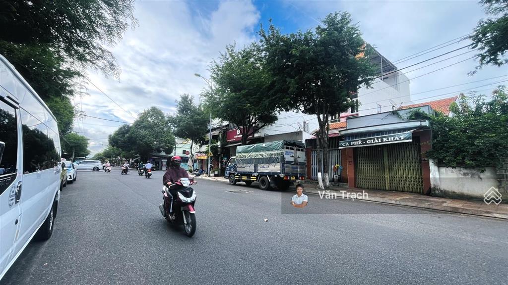 Bán nhà mặt tiền lý nam đế gần ngay nguyễn đức cảnh phước long nha trang ngang 7,8m