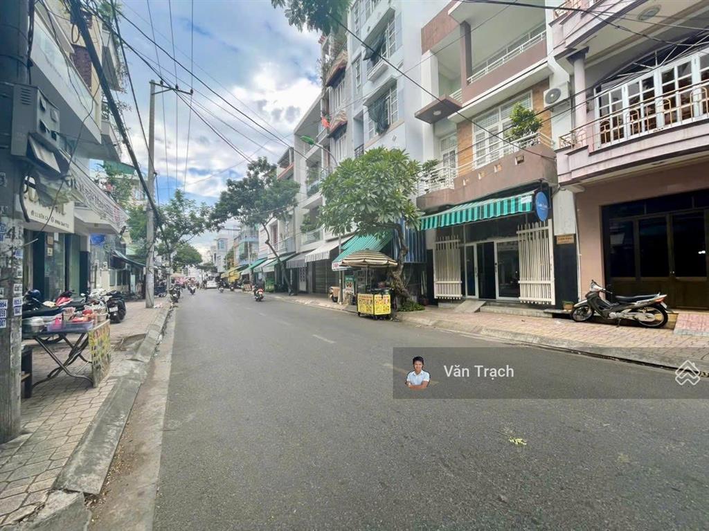 Bán nhà mặt tiền hương lộ ngọc hiệp nha trang ngang 20m phù hợp làm nhà vườn gần biển