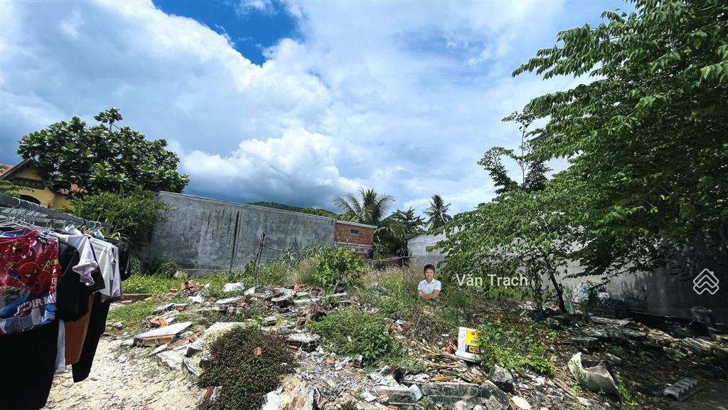 Bán đất thổ cư sổ riêng hẻm hoàng minh thảo phước đồng nha trang hướng đông nam ngang 6m nở hậu