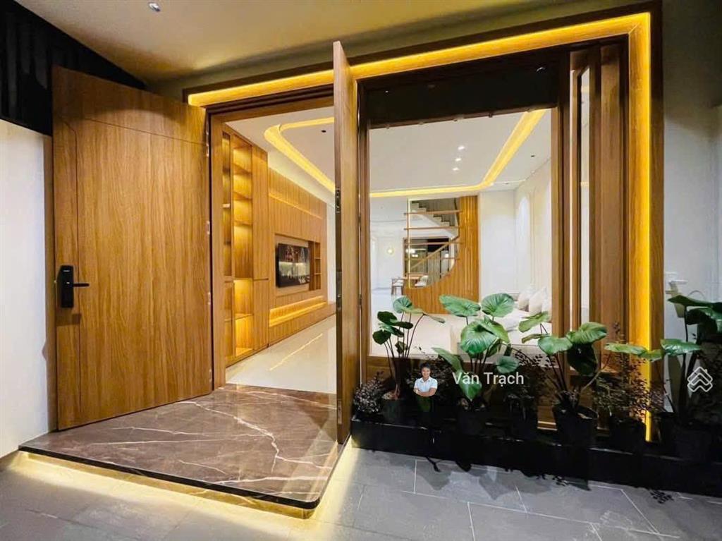 Nhà mới xây kđt mỹ gia vĩnh thái nha trang vào ở ngay 4 ngủ full nội thất đẹp