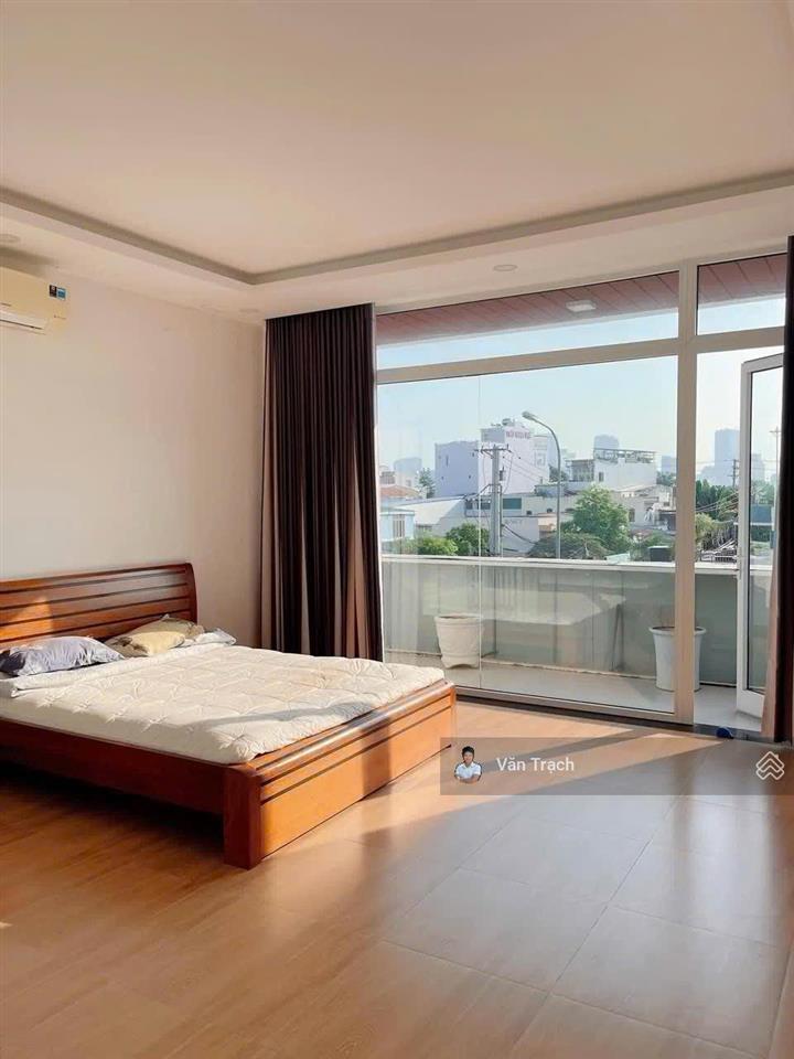 Cho thuê nhà mặt tiền thích quảng đức phước long nha trang hướng đông bắc vào ở ngay