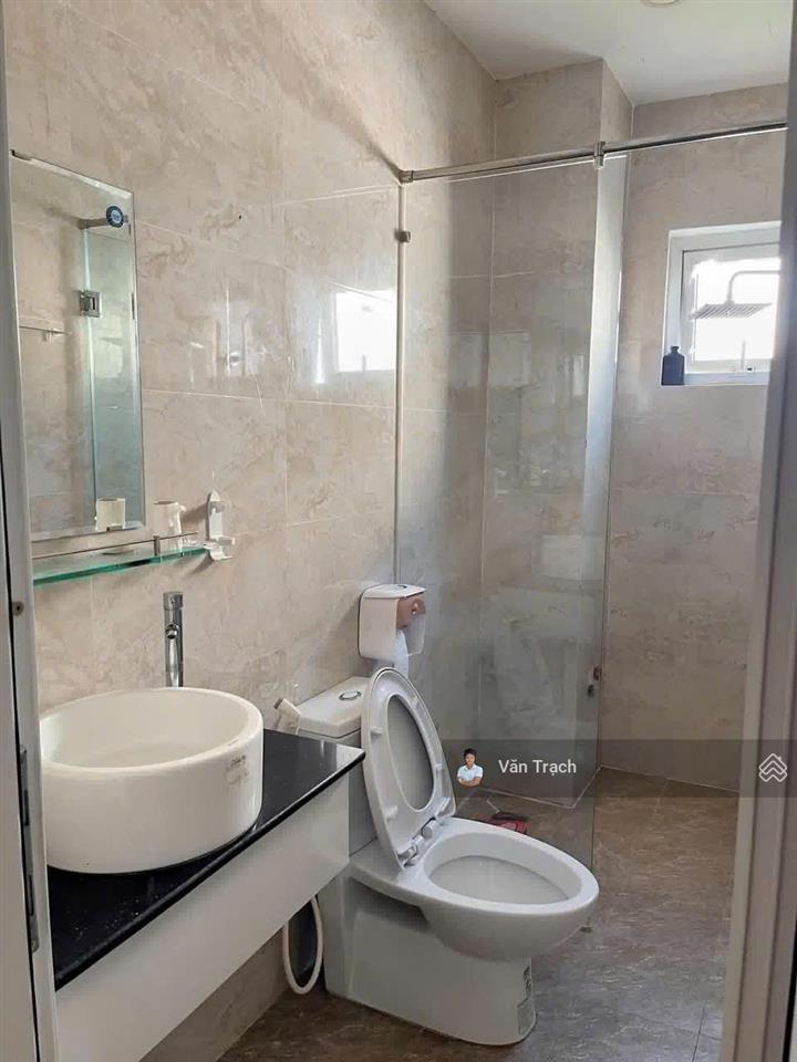Cho thuê nhà mặt tiền thích quảng đức phước long nha trang hướng đông bắc vào ở ngay