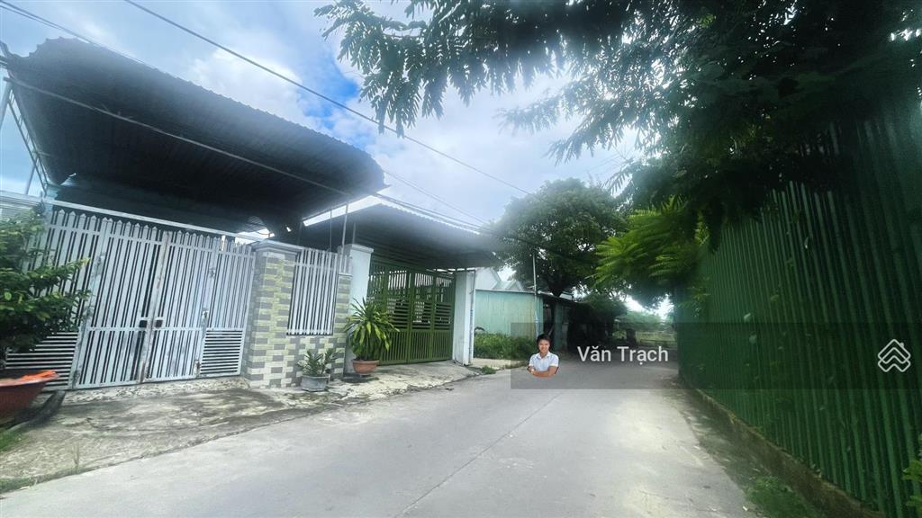 Bán lô góc 2 mặt tiền đường phước lộc phước đồng nha trang cách đại lộ 100m đường 8m sổ riêng