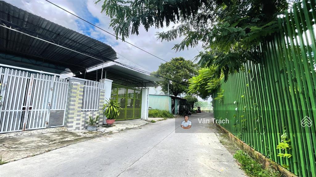 Bán lô góc 2 mặt tiền đường phước lộc phước đồng nha trang cách đại lộ 100m đường 8m sổ riêng