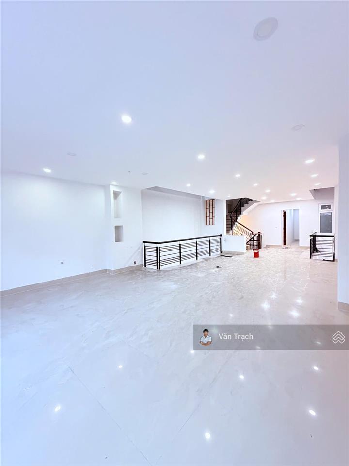 Cho thuê nhà mặt tiền thích quảng đức vcn phước hải  nha trang ngang 6m phù hợp làm kinh doanh