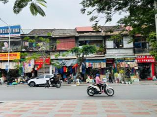 Nhà mặt đường quang trung (view hồ)  78m2  2 tầng  mt 4,2m  vuông vắn  2x tỷ