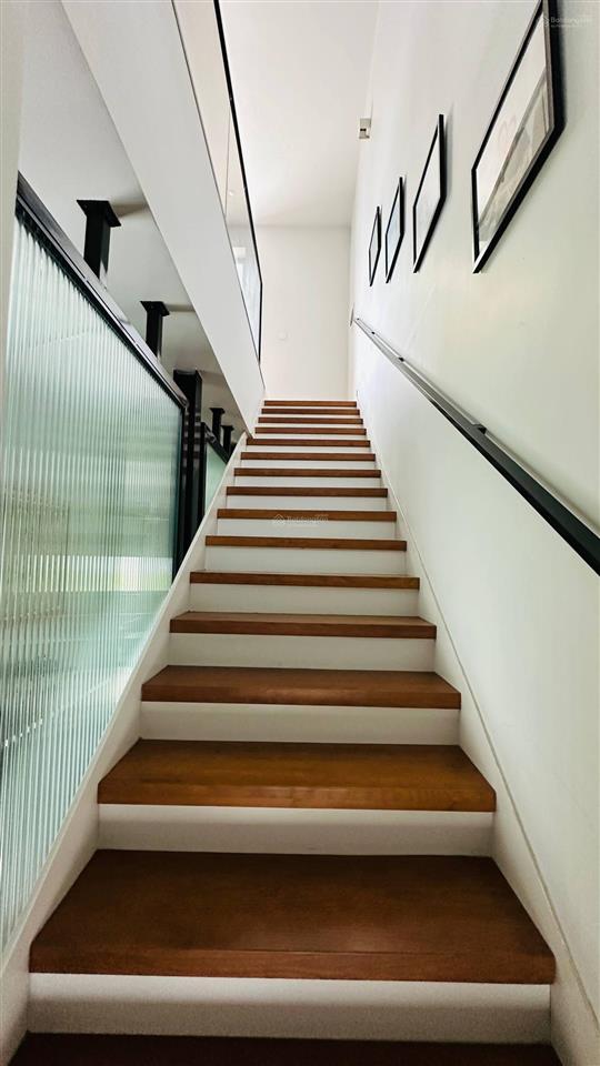 Biệt thự lô góc 3 tầng khu nam sông lạch tray, 388m2, bìa cá nhân, giá 21,5 tỷ