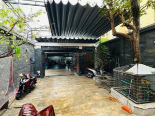 Biệt thự sân vườn, hồ cá koi gần ngã 4 metro  320m2  4 tầng  thang máy  giá hợp lý 19 tỷ