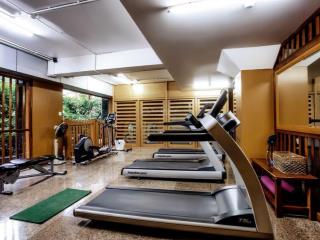 Căn hộ dịch vụ tại dải vườn hoa trung tâm thành phố  9 tầng  26 phòng  pccc đầy đủ  giá tốt