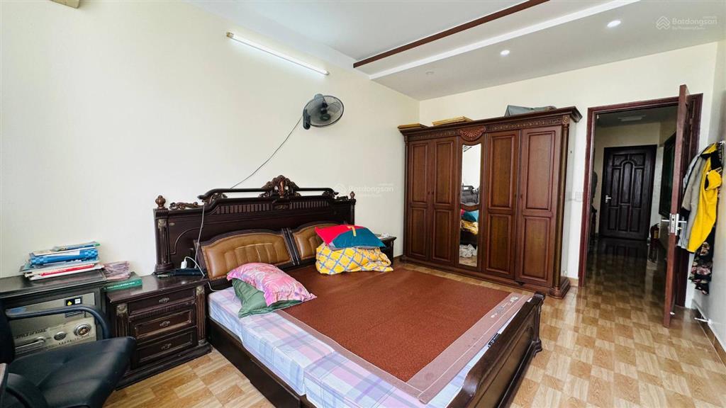 Giá tốt cho đầu tư  8,6 tỷ  nhà gốc dân mặt đường phụng pháp