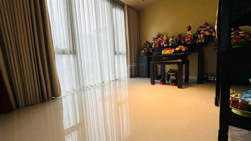 Bán nhà mặt đường hai bà trưng  70m2  mặt tiền 5,2m  9 tầng  thang máy  pccc đầy đủ