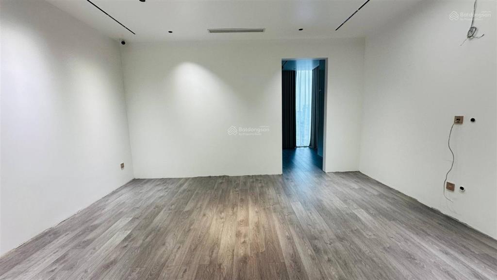 Bán nhà mặt đường hai bà trưng  70m2  mặt tiền 5,2m  9 tầng  thang máy  pccc đầy đủ