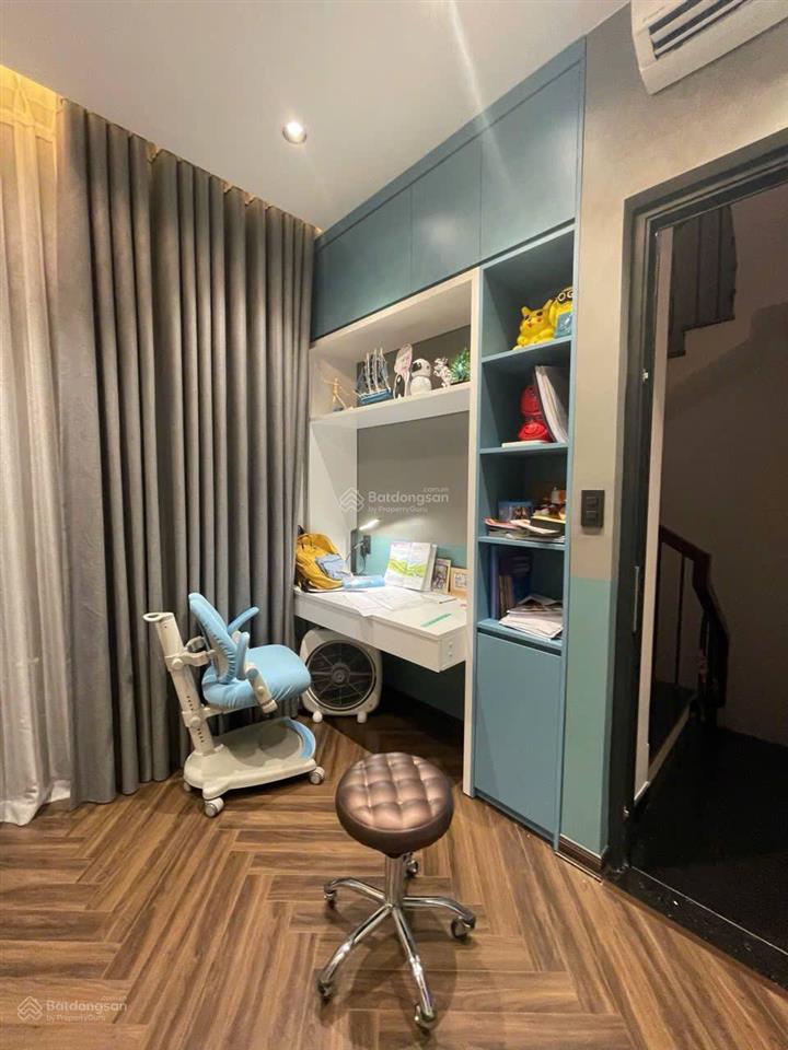 Bán shophouse khu quảng trường vin imperia  full nội thất đẹp