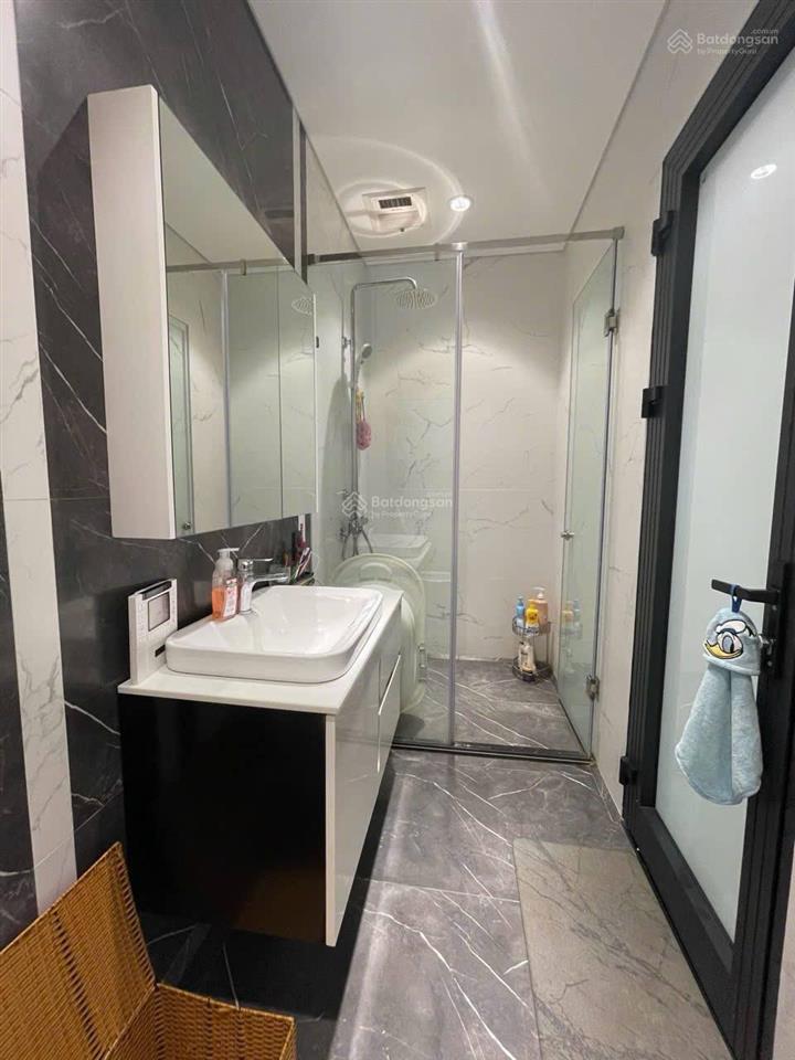 Bán shophouse khu quảng trường vin imperia  full nội thất đẹp