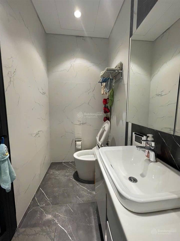 Bán shophouse khu quảng trường vin imperia  full nội thất đẹp