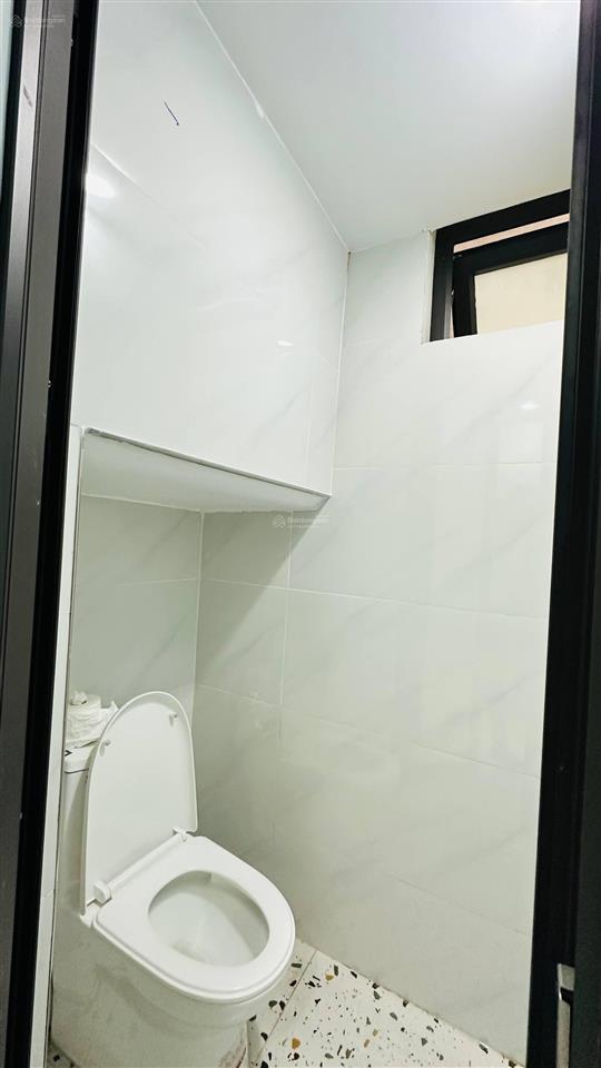 Nhà mặt đường đình đông  40m2  4 tầng đẹp chỉ việc về ở  cạnh ngõ  giá 8,5 tỷ