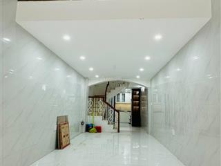 Nhà mặt đường đình đông  40m2  4 tầng đẹp chỉ việc về ở  cạnh ngõ  giá 7,9 tỷ