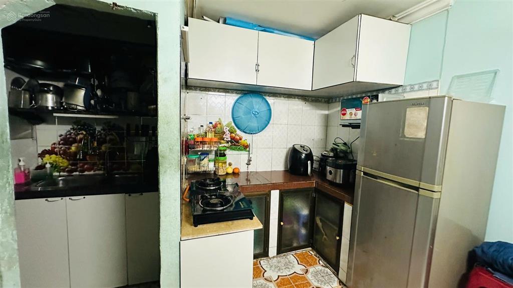 Cực hiếm  mặt đường hoàng quý  kinh doanh buôn bán tốt  3 tầng  giá 2,5 tỷ