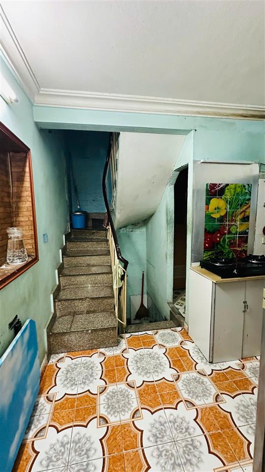 Cực hiếm  mặt đường hoàng quý  kinh doanh buôn bán tốt  3 tầng  giá 2,5 tỷ