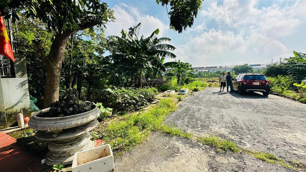 Lô đất biệt thự trung tâm chợ quán toan, kđt long sơn  210m2  3 mặt thoáng  giá cực tốt 28tr/m2