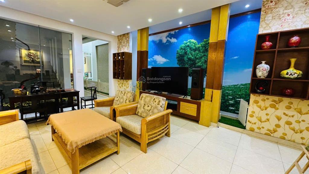 Nhà mặt tiền đại lộ tôn đức thắng (gần kdc an trang)  233m2  ngang 5,4m  5 tầng  giá 25 tỷ