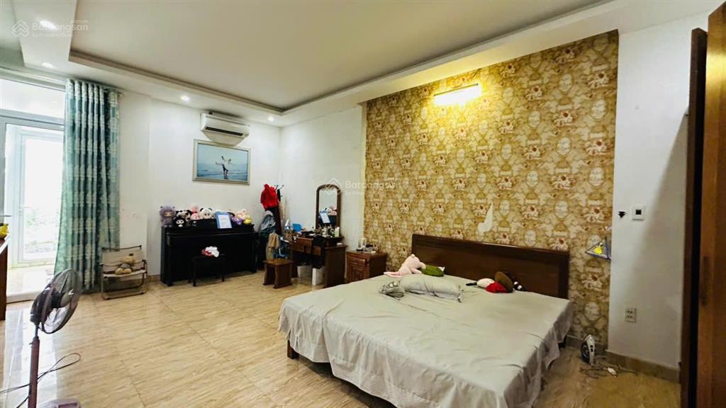 Nhà mặt tiền đại lộ tôn đức thắng (gần kdc an trang)  233m2  ngang 5,4m  5 tầng  giá 25 tỷ
