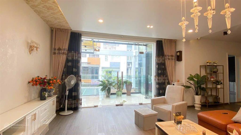 Biệt thự trung tâm phố cổ, vài bước ra nhà hát lớn, 318m2 x 3,5 tầng, giá cực tốt 24 tỷ
