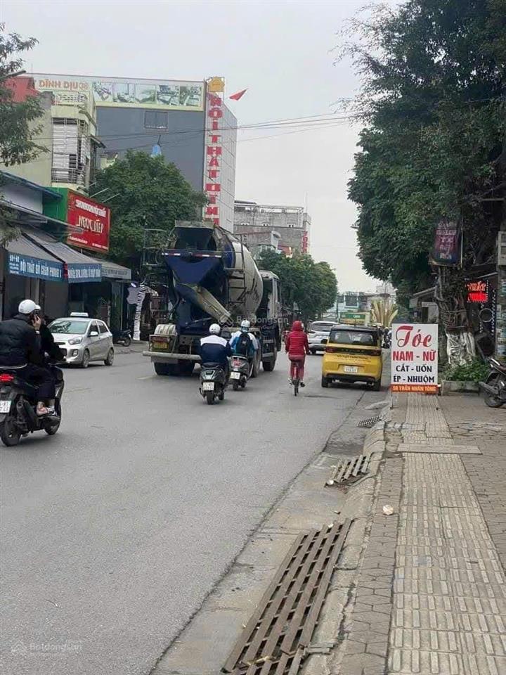 Mặt đường trần nhân tông (gần quán trữ)  111,5m2  ngang 4,2m  2 tầng  giá tốt 7,5 tỷ