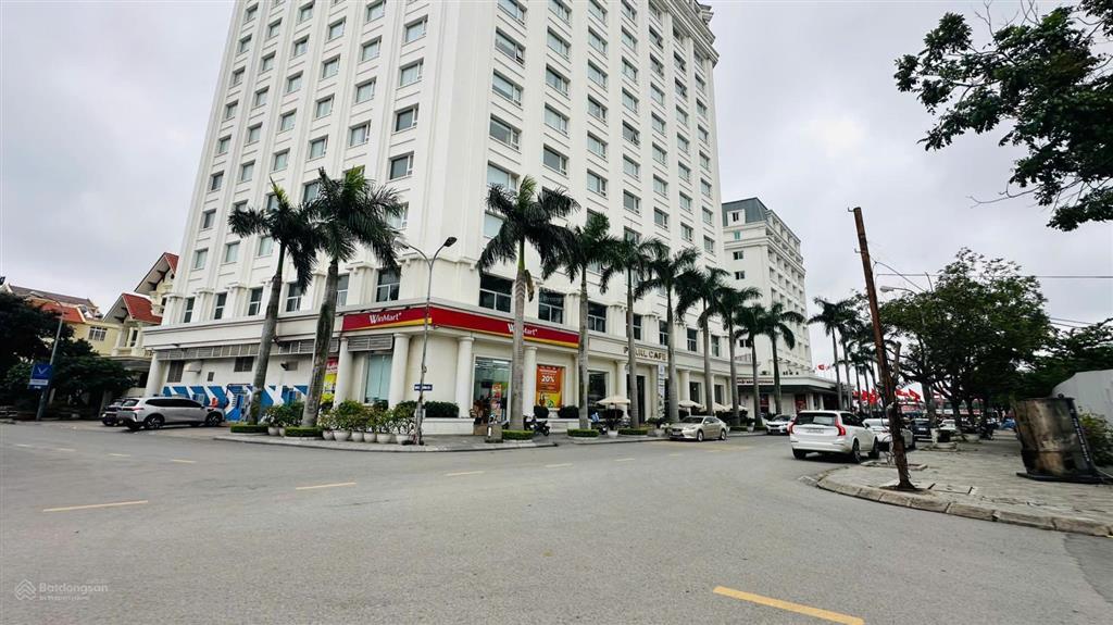 Cho thuê tòa nhà nguyên căn tuyến 2 phạm văn đồng vị trí vàng ngay cầu rào, pccc đã nghiệm thu