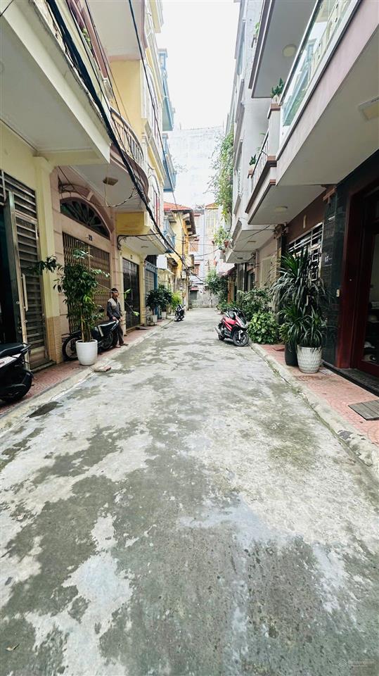 Bán nhà tuyến 2 nguyễn đức cảnh  43,1m2  3 tầng  ngõ to  giá tốt