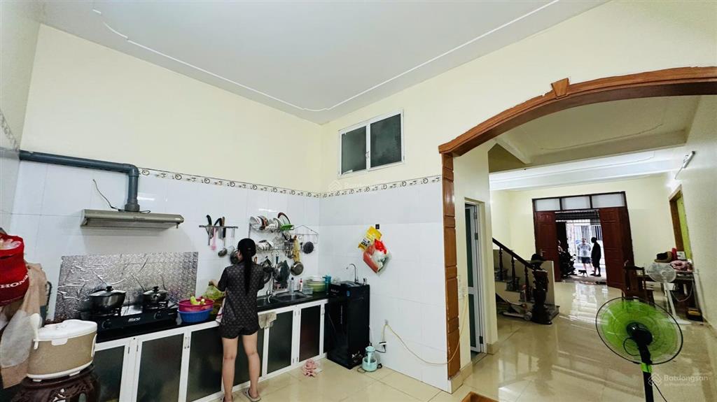 Bán nhà tuyến 2 đường máng nước (khu cái tắt), cách đường 100m, ô tô vào tận nhà