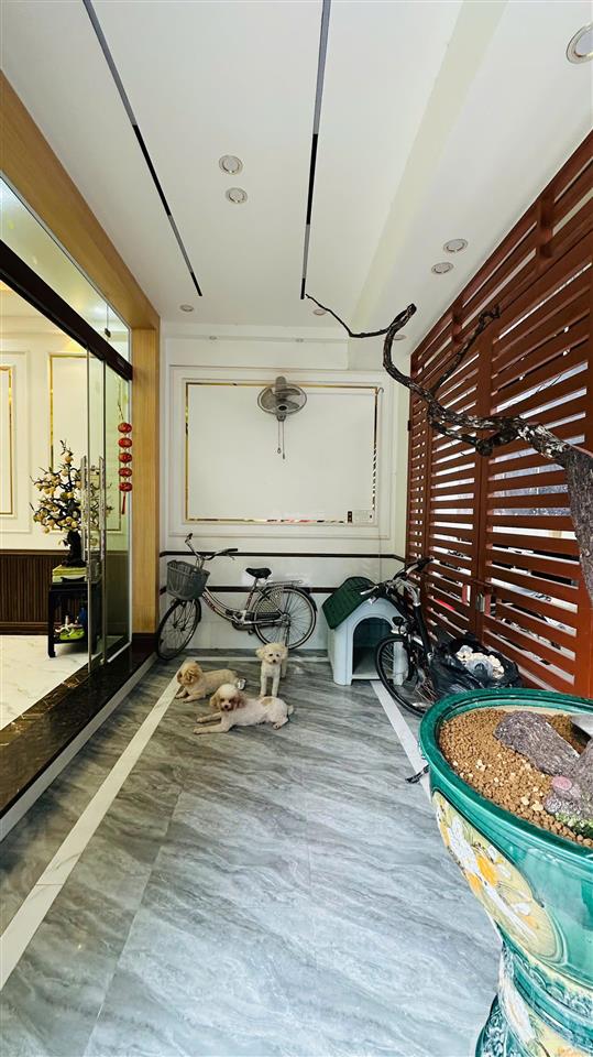 Bán nhà đẹp sân cổng riêng tuyến 2 hồ sen  62m2 x 4 tầng  ngõ ô tô  giá 7 tỷ