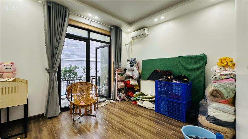 Bán nhà đẹp sân cổng riêng tuyến 2 hồ sen  62m2 x 4 tầng  ngõ ô tô  giá 7 tỷ