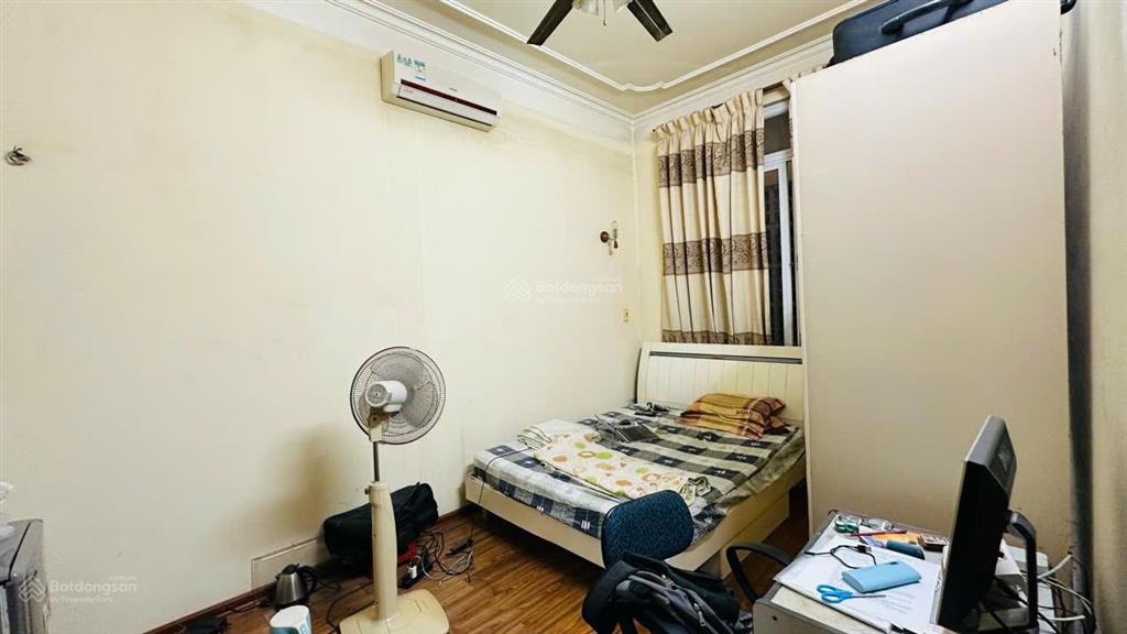 (sp hiếm) nhà mặt đường nguyễn đức cảnh (view hồ)  67m2  mt 5,4m  5 tầng  đang cho thuê