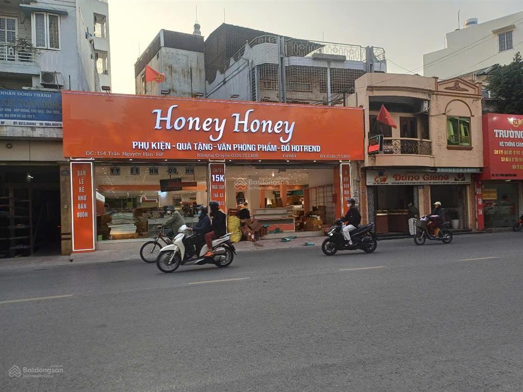 Mặt đường trần nguyên hãn (gần chợ an dương)  190m2  mt 7,2m  3 tầng  3 mặt thoáng  giá 36 tỷ