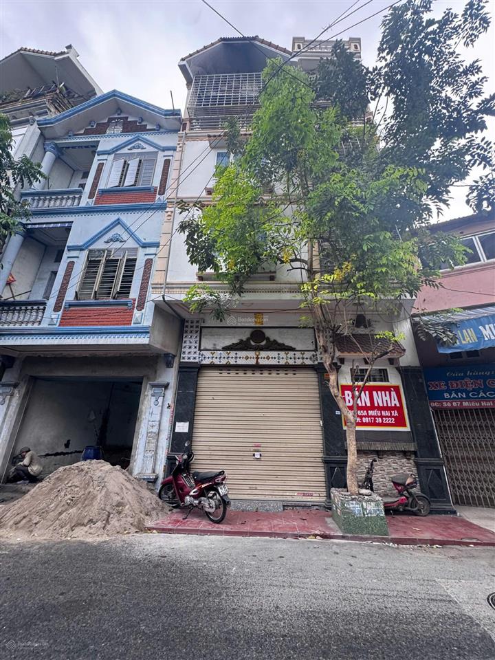 Mặt đường miếu hai xã (gần hồ ông báo)  388m2  ngang 11,45m  1 tầng  lô góc  giá bán 120 tr/m2