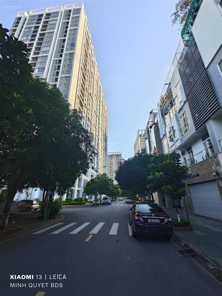 Bán biệt thự thô waterfront city  200m2 (10x20m)  3 tầng  tây nam  giá tốt