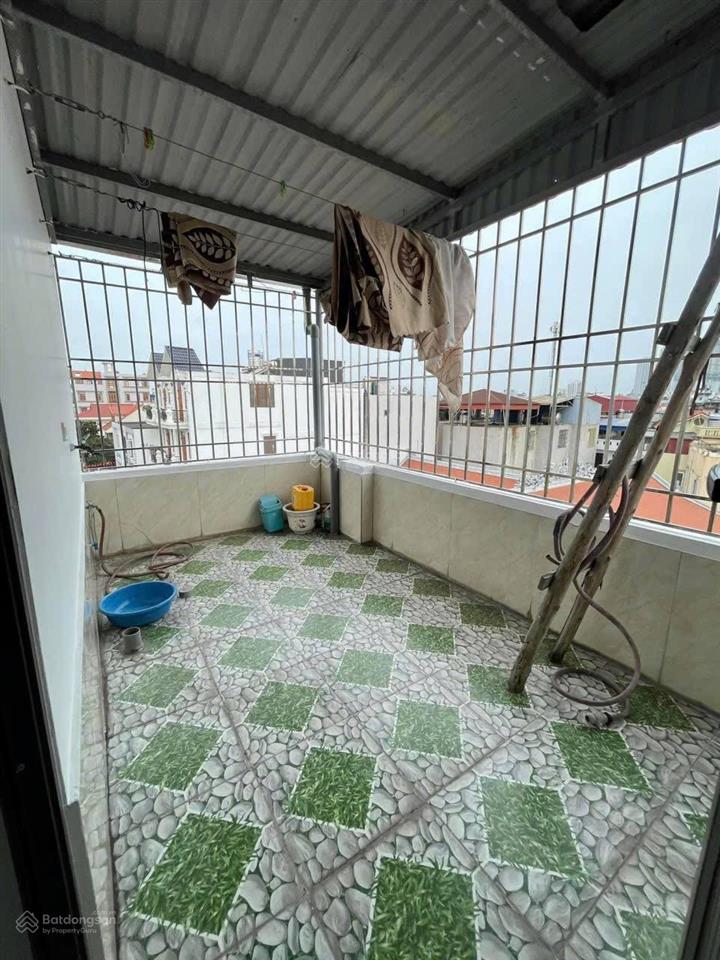 Mặt đường hai bà trưng  64m2  mặt tiền 4m  5,5 tầng  giáp ngõ  giá siêu tốt