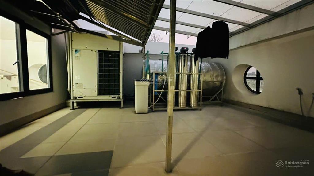 Biệt thự đơn lập siêu đẹp vin imperia  400m2  3,5 tầng  thang máy  gần công viên  giá 60,9 tỷ