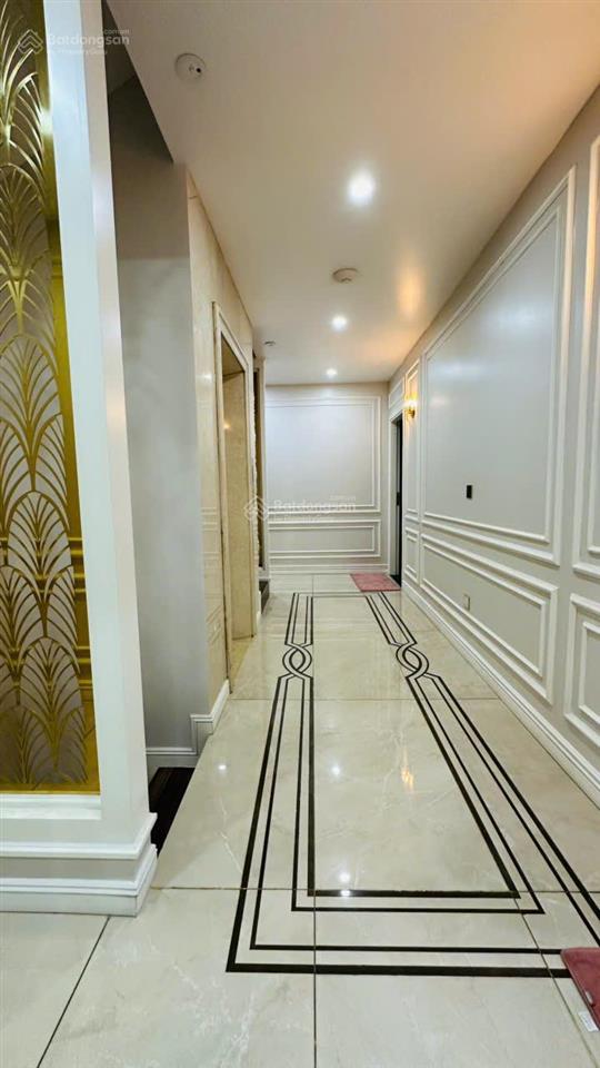 Biệt thự đơn lập siêu đẹp vin imperia  400m2  3,5 tầng  thang máy  gần công viên  giá 60,9 tỷ