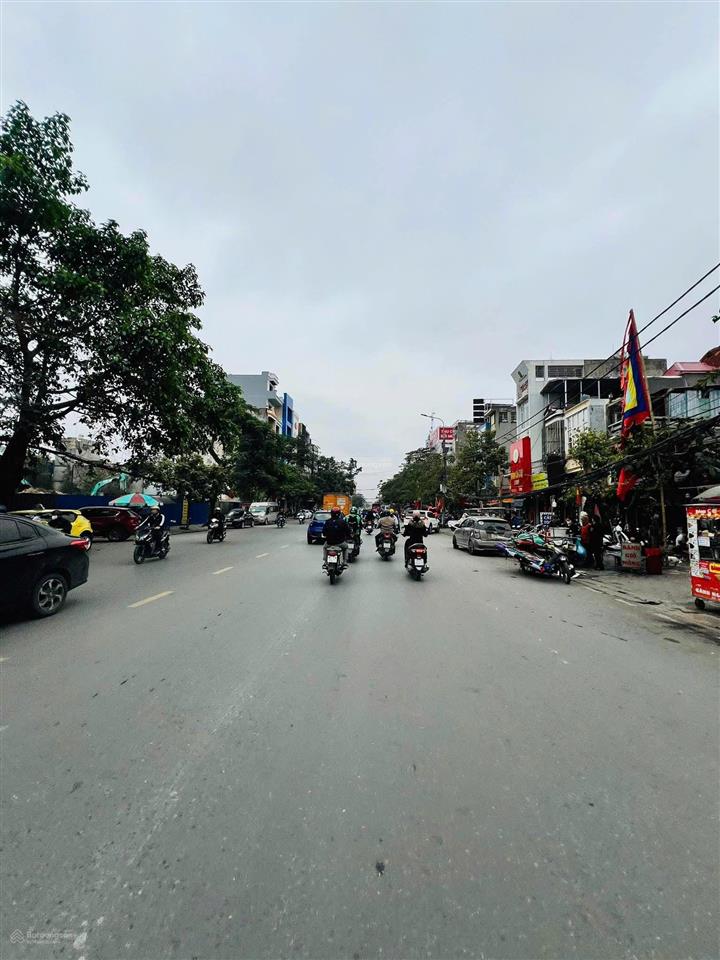 Bán nhà mặt đường nguyễn bỉnh khiêm (gần showroom âu lạc)  1145,6m2  giá 50 tỷ