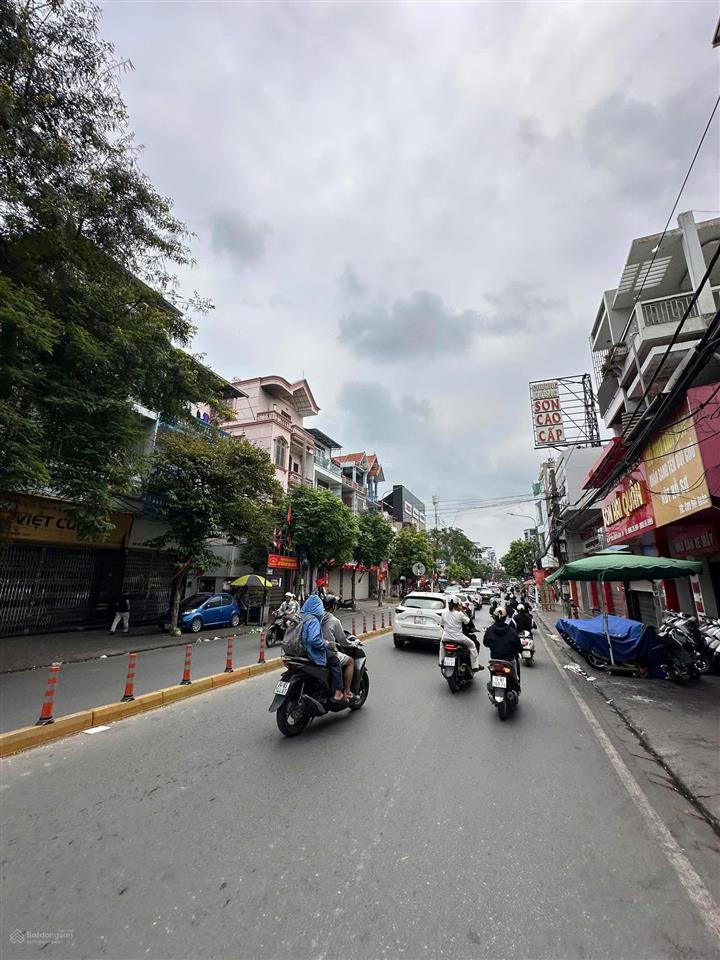 Bán nhà mặt đường nguyễn bỉnh khiêm (gần showroom âu lạc)  1145,6m2  giá 50 tỷ