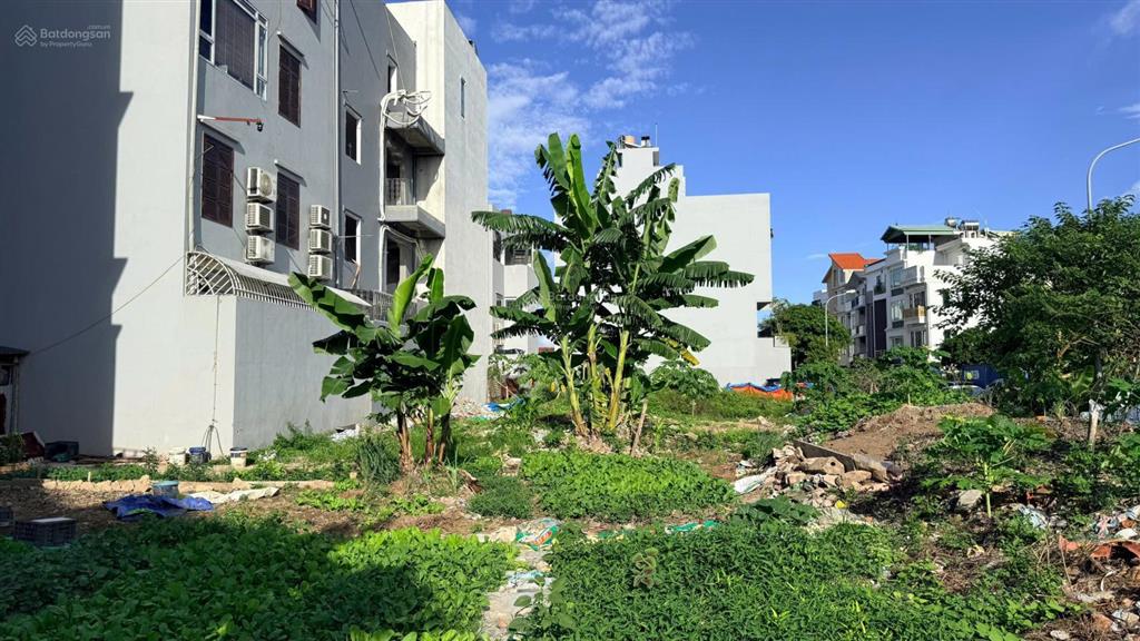 Lô đất áp góc kđt vườn hồng, sát khu dân cư  131,25m2  mt 7,5m  giá 60 tr/m2